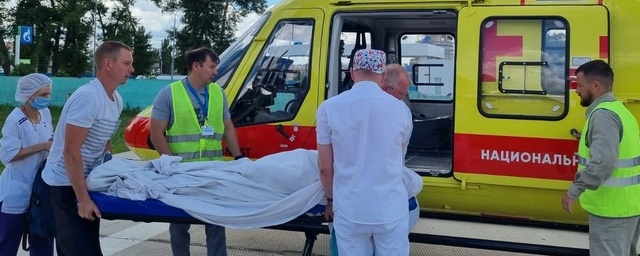 Пациента из Мичуринска со сложным сердечным заболеванием экстренно доставили на вертолёте в Тамбов