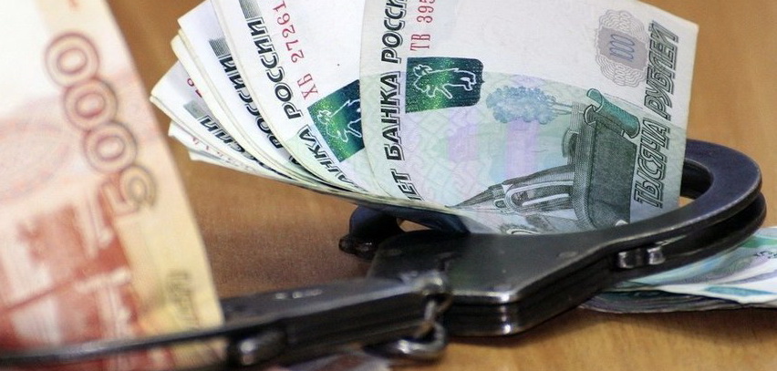 Магаданского офис-менеджера обвиняют в краже 230 тысяч рублей из кассы