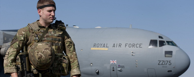 Замглавы Минобороны Великобритании Хиппи обещал разобраться в дискриминации в ВВС страны