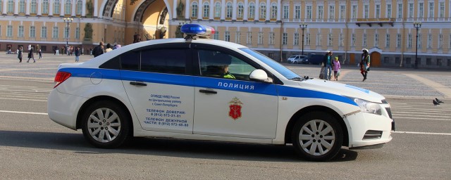 Петербургская полиция освободила заложников из кальянной на Боровой