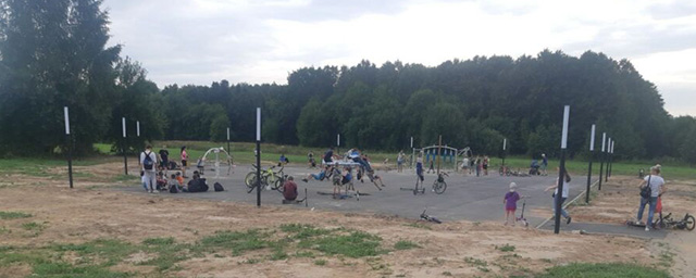 В Костроме неизвестные мешают строительству детской площадки в Парке Победы