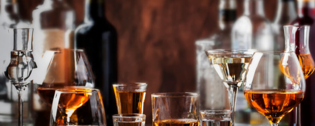 Американские исследователи выяснили, что тяга к спиртному у мужчин и женщин проявляется по-разному