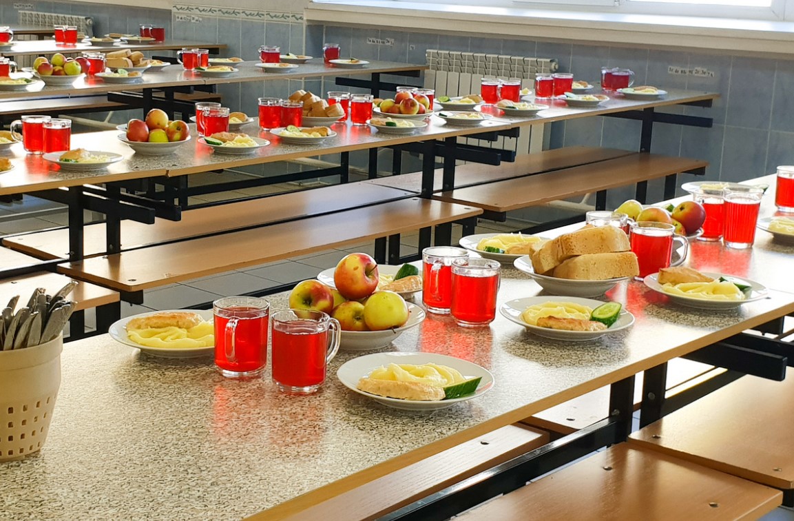 В Красноярске родители проверили качество горячего питания в школах