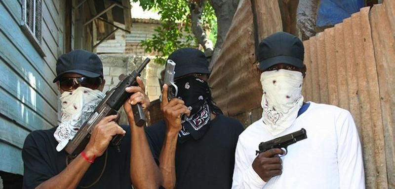 В Гаити убили двух журналистов, которые снимали репортаж о гибели девушки от рук бандитов
