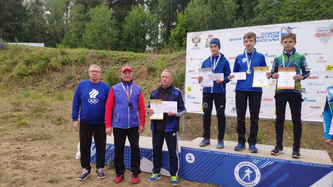Спортсмен из Павловского Посада выиграл золото в роллер-гонке на Первенстве России по биатлону