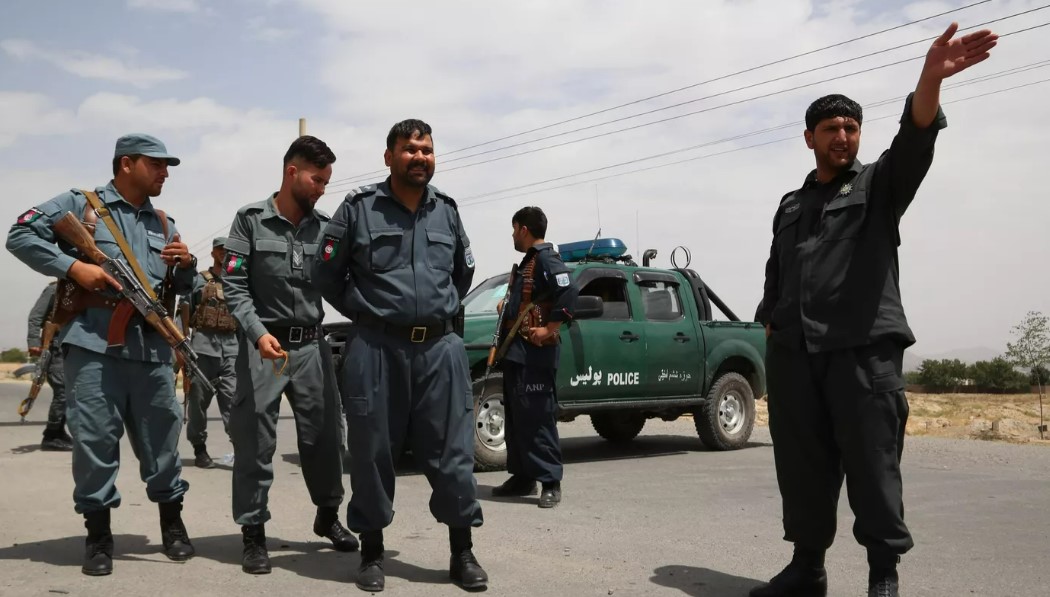 Три человека погибли при взрыве в гостинице в Кабуле