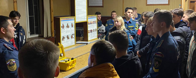 В Раменском г.о. для студентов провели экскурсию «Ночь в пожарной части»