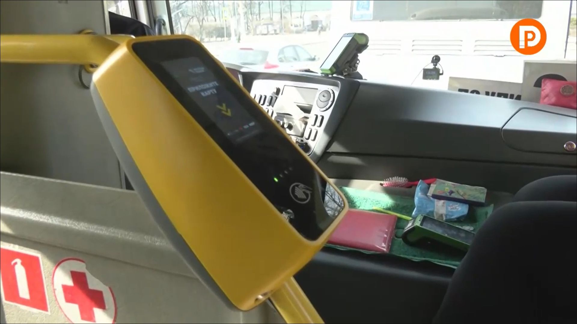 Жители Костромы заявили, что водители автобусов обманывают с терминалами оплаты