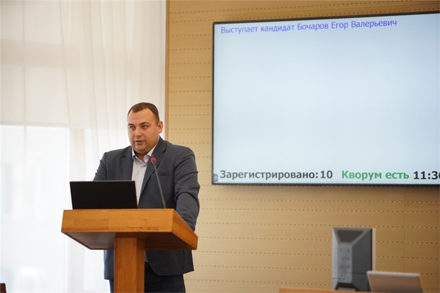 Кандидат в мэры Красноярска представил комиссии план развития Новосибирска