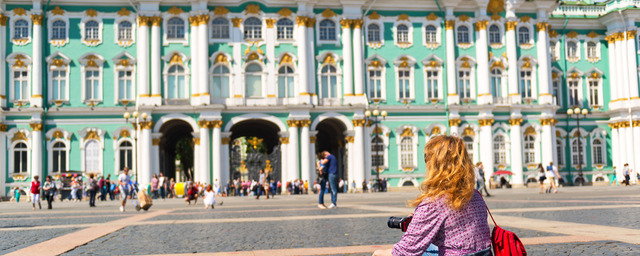 Вклад туристов в экономику Петербурга вырос почти на 60% по итогам 2022 года