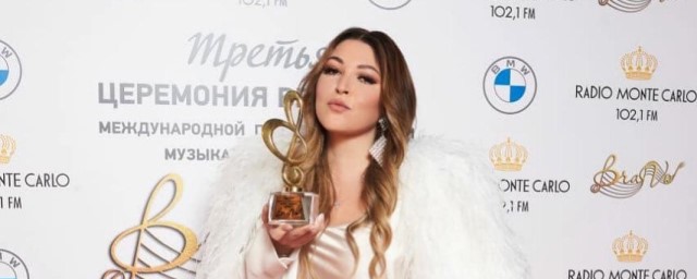 Певица Ирина Дубцова показала невестку своего 16-летнего сына от музыканта Романа Черницына
