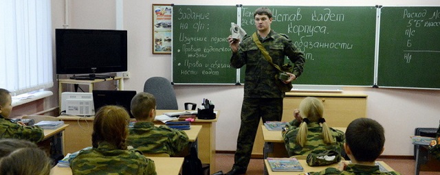 В Самаре 62% жителей одобряют введение в 5-11 классах курса начальной военной подготовки