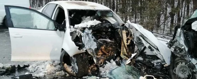 В Челябинской области в лобовом ДТП на трассе погибли пять человек