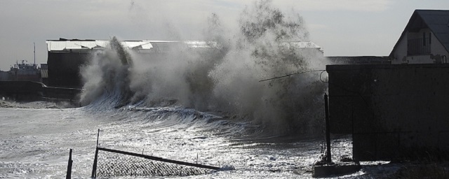 Из-за усиления ветра в Керченском проливе объявлено штормовое предупреждение