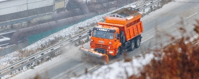 Власти Приморья закупят для пострадавших от снегопадов районов спецтехнику на 300 млн рублей