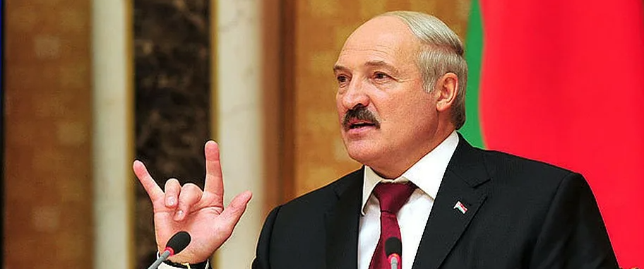 Лукашенко предложил Польше дружественную руку сотрудничества
