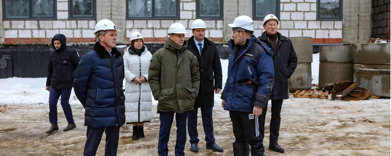 Николай Ханин проверил ход строительства школы в залинейной части Раменского