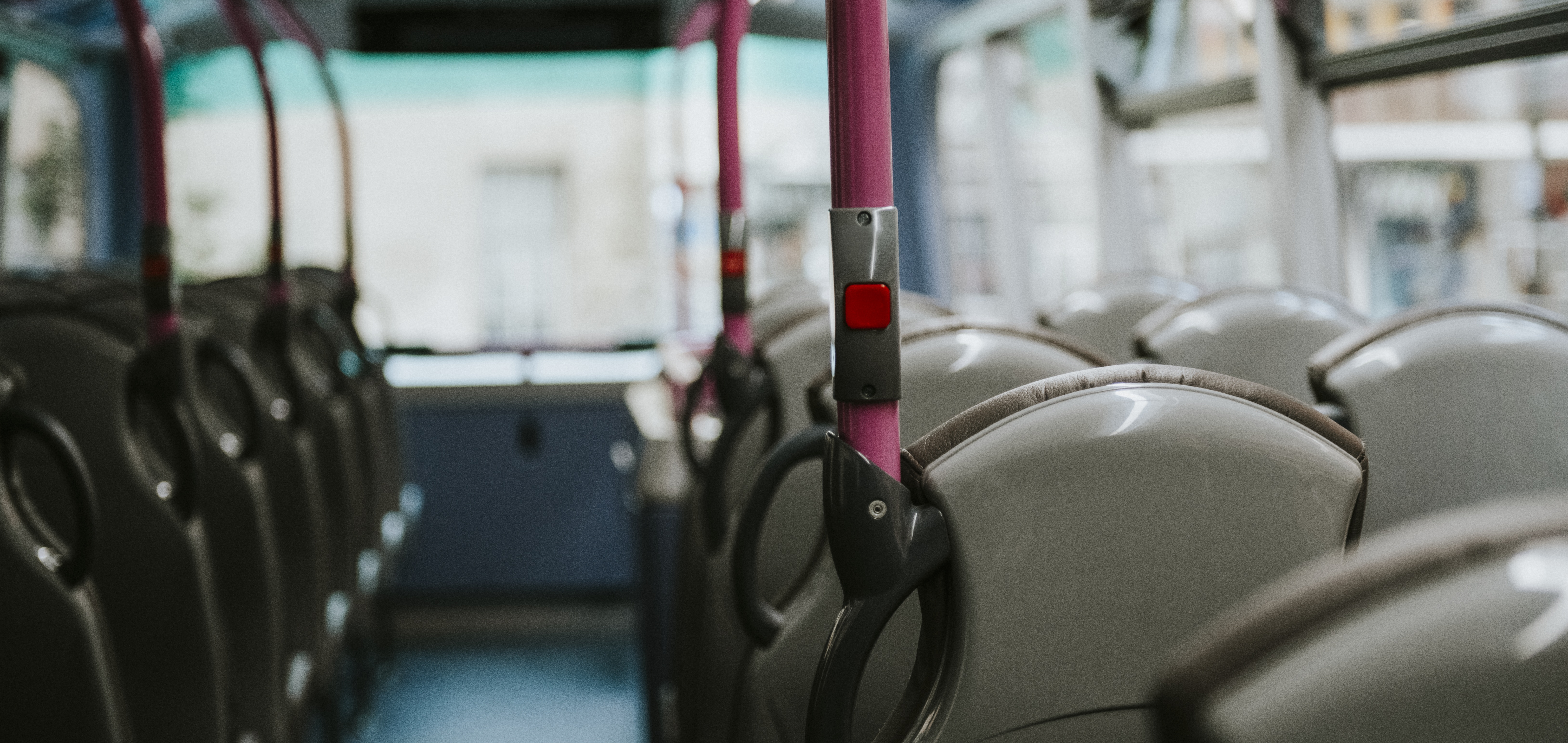 В Барнауле пассажиры автобусов смогут рассчитываться за проезд виртуальной транспортной картой