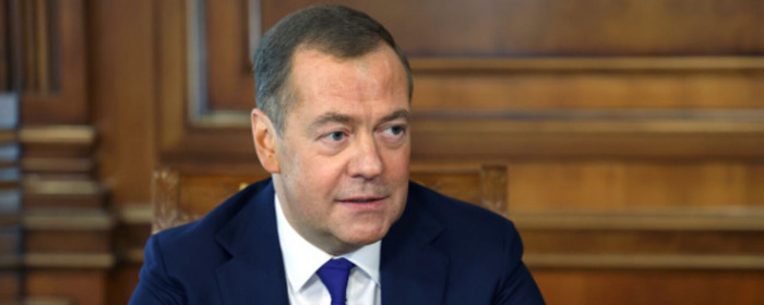Дмитрий Медведев рассказал, сколько граждан поступили на службу в ВС России в 2023 году