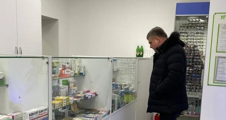 Глава Минздрава Крыма проверил наличие лекарств в аптеках Симферополя