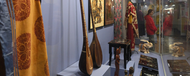В одном из музеев Майкопа стартовала выставка «Великий Шелковый путь: Путешествие на Восток»