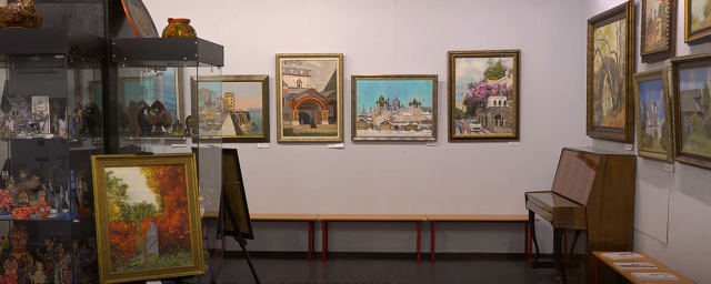 В ДК «Подмосковье» открылась выставка живописи Виктора Христанова