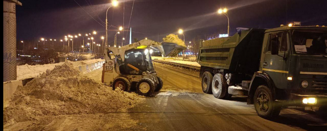 С улиц Иркутска за выходные вывезли более 4 тысяч тонн снега