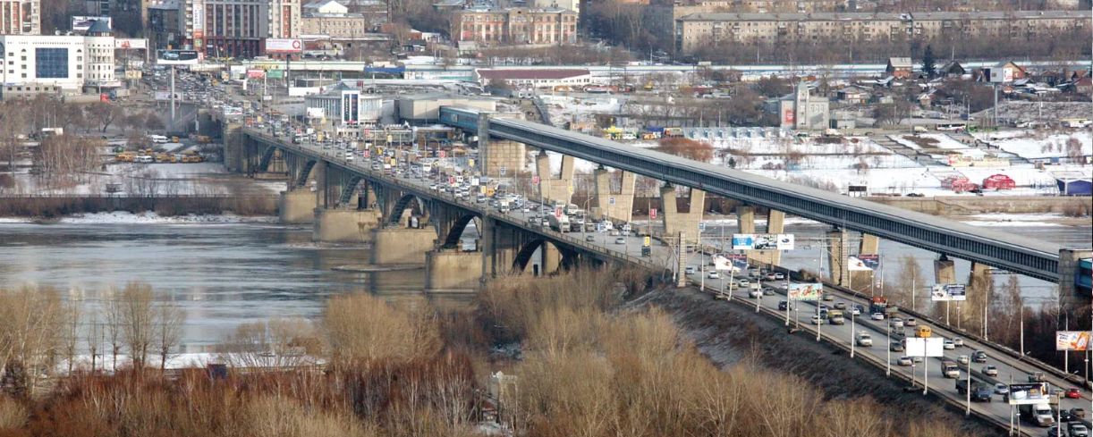 В Новосибирске заменят чугунное ограждение Октябрьского моста