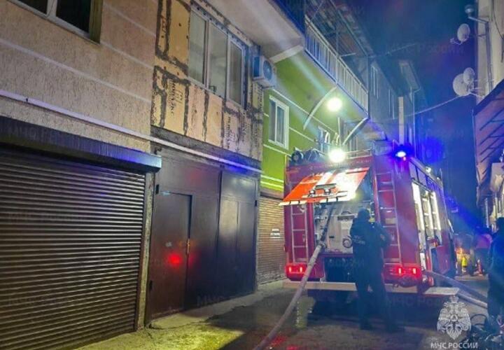 В сгоревшем гаражно-строительном кооперативе в Сочи обнаружили тела троих погибших