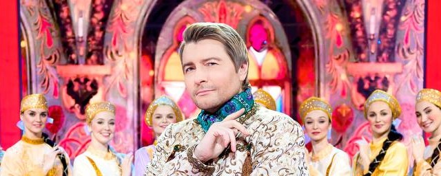 Выздоровевший певец Николай Басков осыпал поцелуями замужнюю Юлианну Караулову