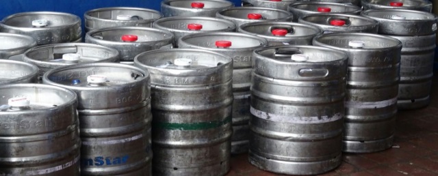 В Нижнекамске полицейские обнаружили склад с большой партией контрафактного пива