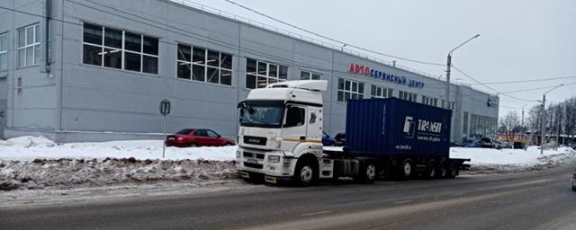 В Костроме за два месяца выявлено 92 факта нарушений при парковке большегрузов