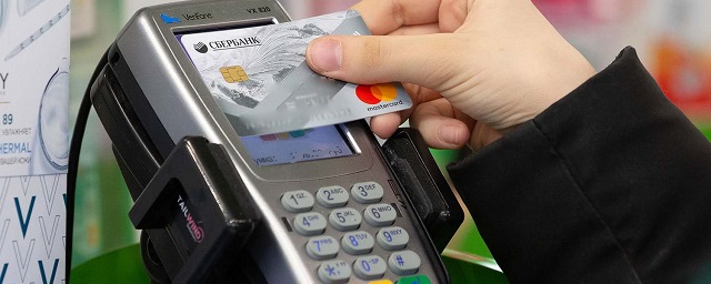 Псковичу грозит до шести лет тюрьмы за оплату покупок чужой банковской картой