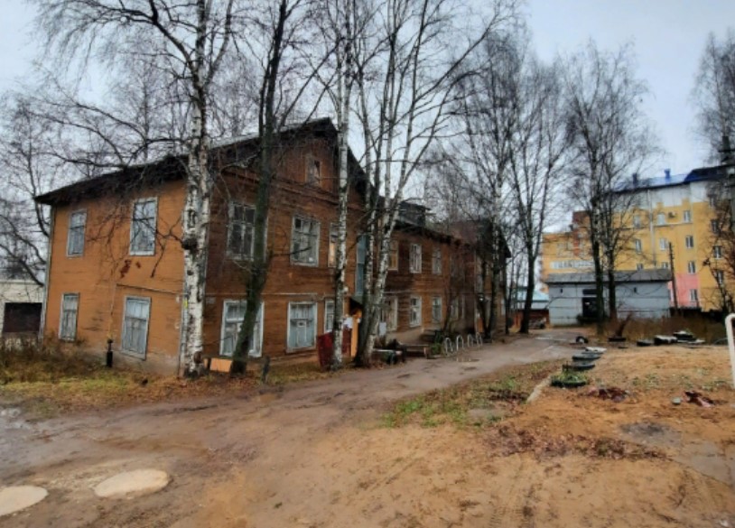 Мэрия Сыктывкара намерена выкупить участок с ветхим деревянным домом на Советской