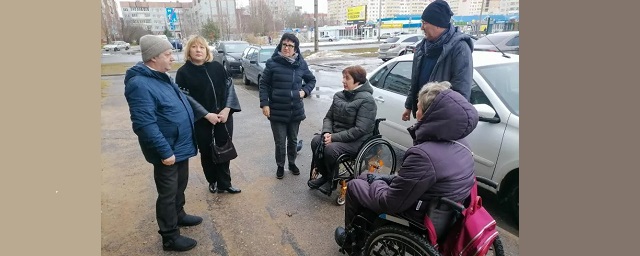 В Пскове группа инвалидов установить пандус в офисе врача общей практики на Завеличье