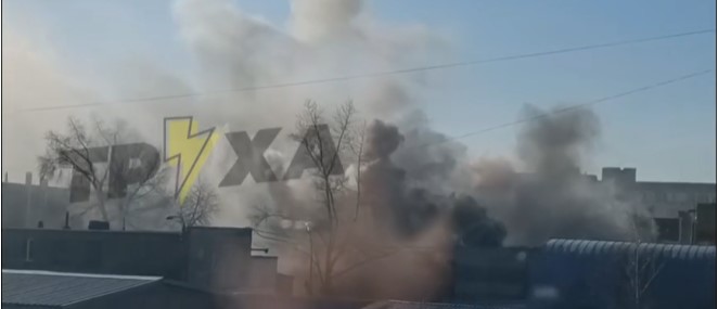 В Киеве на проспекте Бандеры произошел крупный пожар