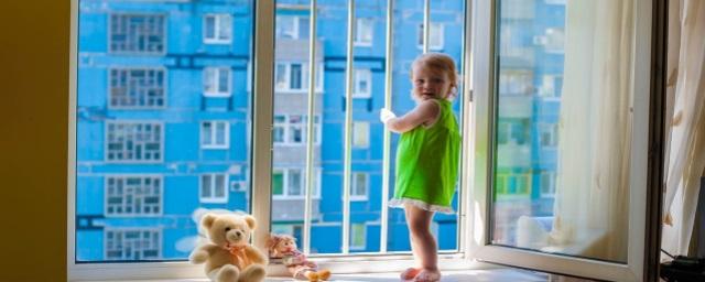 В Белгороде погибла 3-летняя девочка, выпав из окна