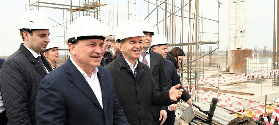 Губернатор Вениамин Кондратьев проверил ход строительства «Дворца самбо» в Краснодаре