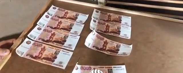 В Дагестане ФСБ накрыла преступную группу, печатавшую фальшивые купюры по 5000 рублей