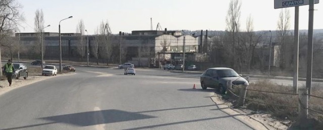 В Волгоградской области девушка-водитель на ходу выскочила из своего автомобиля