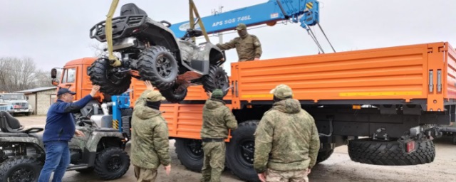 Воронежская область отправила для российских бойцов в зону СВО 8 внедорожников и генераторы