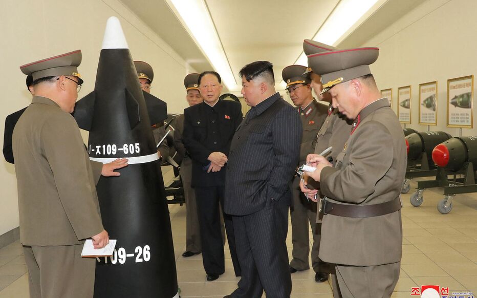 Ким Чен Ын хочет увеличить производство «ядерного военного материала»