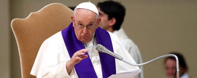 Папа римский Франциск госпитализирован в больницу для прохождения планового обследования