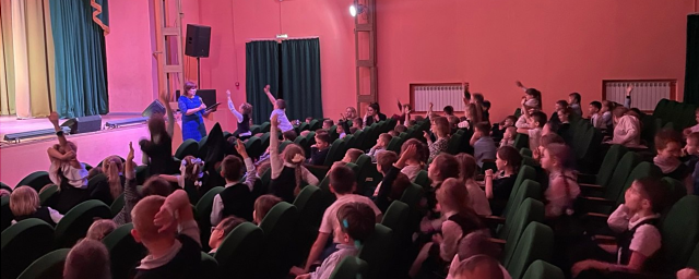 В Павловском Посаде прошел театральный мастер-класс для учеников начальной школы