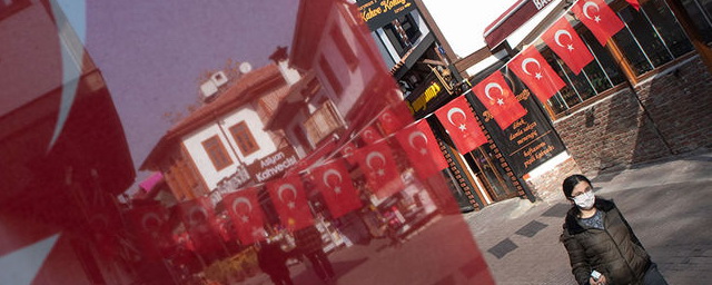 Bloomberg: землетрясения в Турции могут привести к очередному росту инфляции в стране