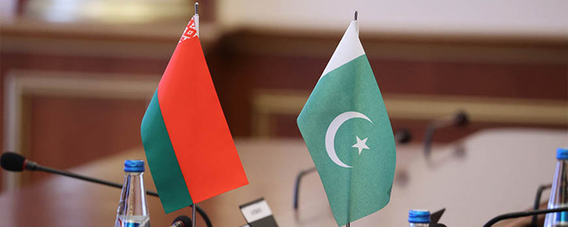 Захарова: РФ и Пакистан предварительно договорились о цене на нефть