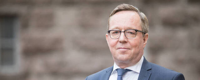 Министра экономики Финляндии Мику Линтиля заподозрили в выступлении пьяным