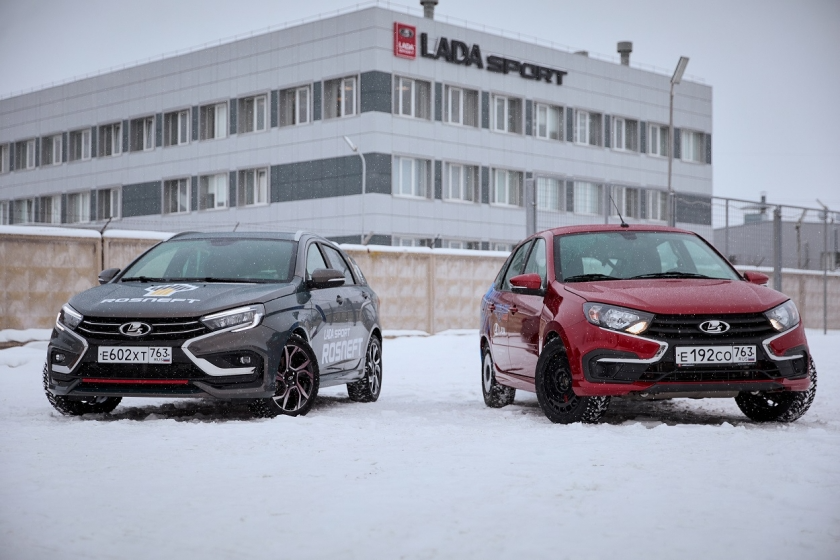 «АвтоВАЗ» показал прототипы новых LADA Vesta Sport и Granta Sport на «Байкальской миле 2023»