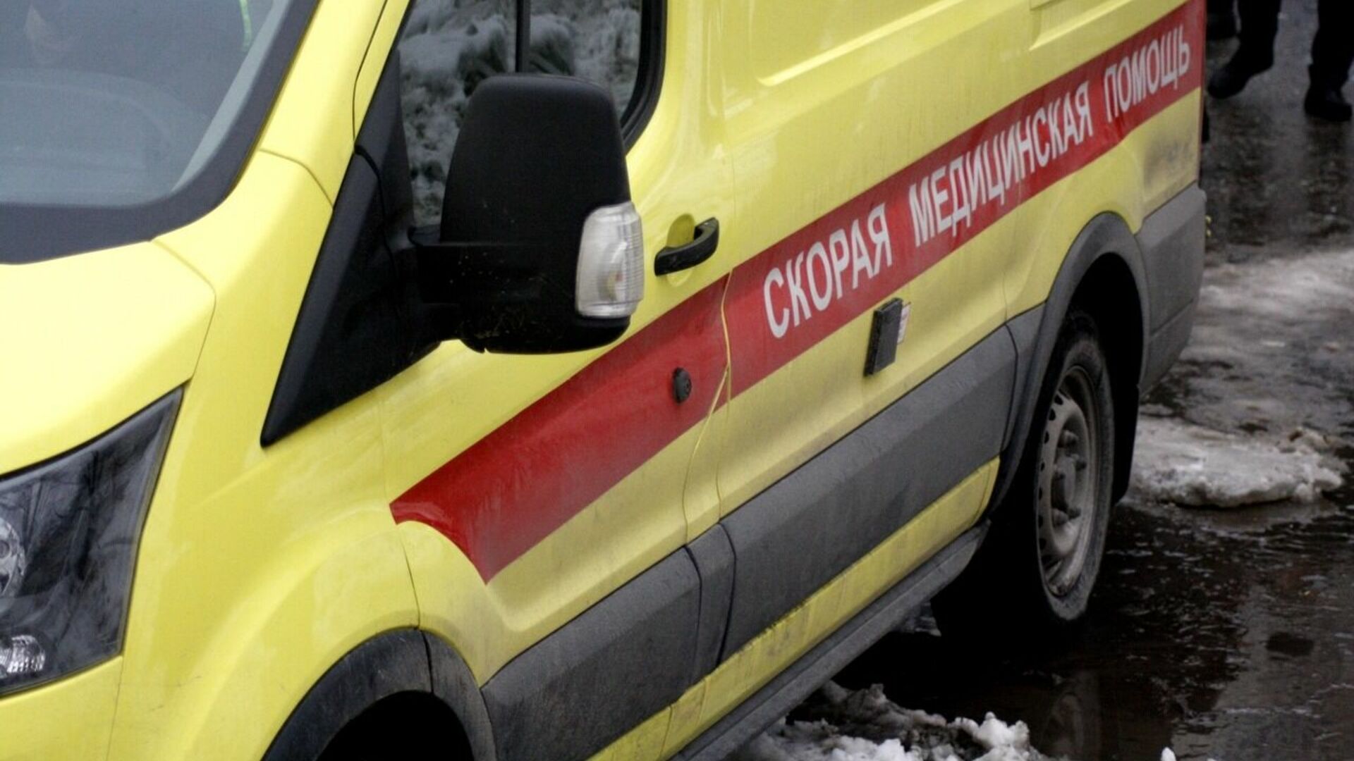 В Курске двое подростков на мопеде получили травмы, столкнувшись с автомобилем