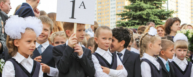 Десять тысяч заявлений в первый класс было подано в Новосибирской области за последние сутки